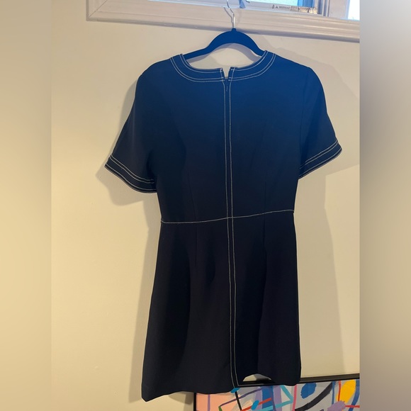 Banana republic navy dress with contrast stitching - Picture 2 of 3